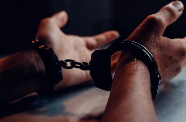 Detienen a tres policías por muerte y presunta tortura de un detenido en Jamundí, Valle