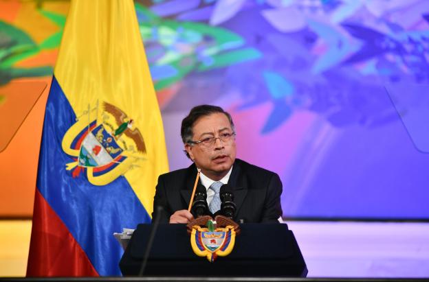 Presupuesto de 2026: presidente afirma que hay que aumentar impuestos a los más ricos