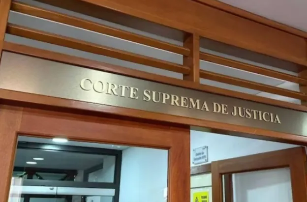 Corte Suprema defiende autonomía tras condena a Uribe