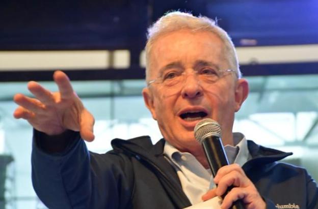 Colombia espera el fallo histórico contra Álvaro Uribe