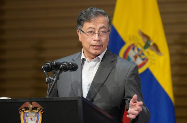 Petro sobre el fallo contra Álvaro Uribe Vélez. / Foto: AFP.