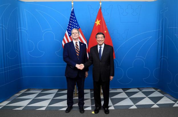 Negociadores de Estados Unidos y China.