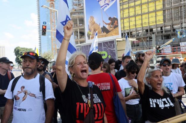 Israelíes protestan por liberación de los rehenes en Gaza
