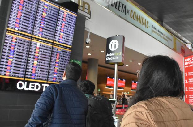 En los primeros siete meses de 2025 aumentó en 734.000 el número de pasajeros que se movilizaron por los aeropuertos de Colombia. 