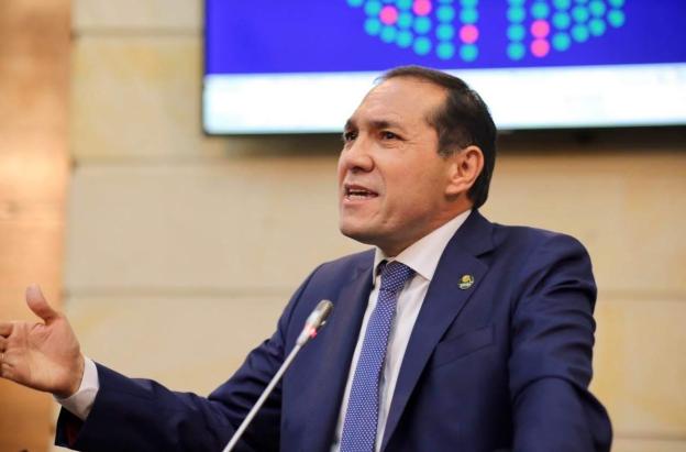 Ministro Sanguino obtiene nulidad parcial en caso Cartel de la Contratación y desmiente juicio en su contra