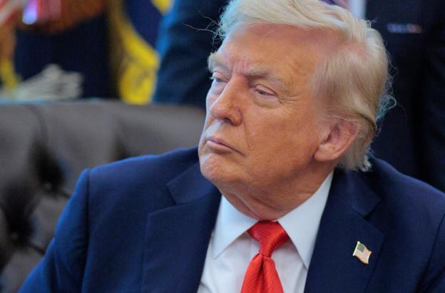 Donald Trump sobre chiste de dictadura. / Foto: AFP.
