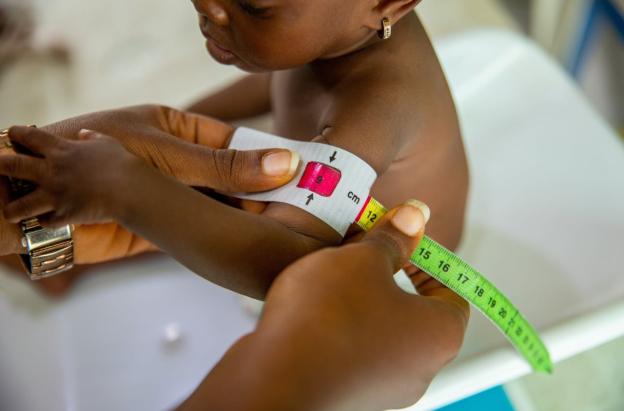 "Bajamos la mortalidad por desnutrición infantil en 55%", presidente Petro