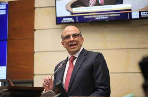 Magistrado Carlos Camargo.