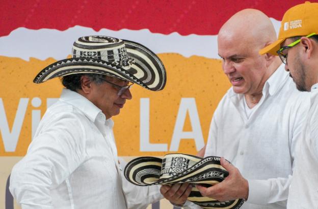 16 gestores de paz suspenden su rol en la Oficina del Alto Comisionado para la Paz