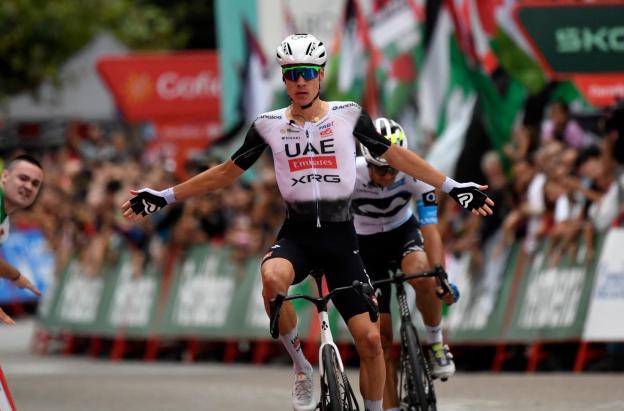 ¡Cero y van dos! Juan Ayuso volvió a ganar en La Vuelta 2025