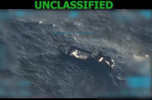Imagen de la lancha bombardeada por Estados Unidos.