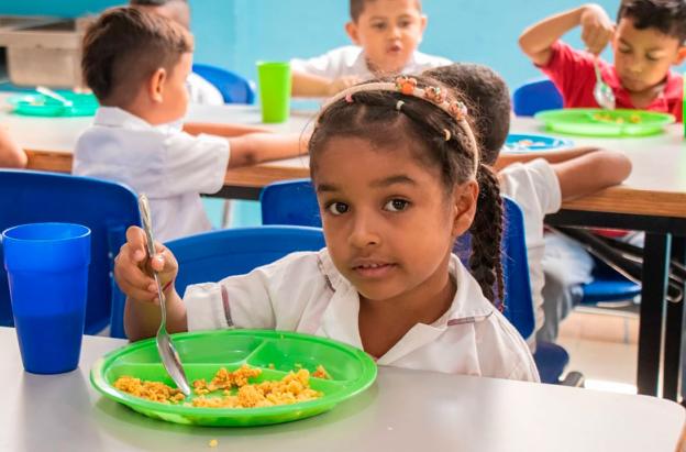 ​​​Más de 8 mil niños, niñas y adol​escentes de Sahagún (Córdoba) se benefician con el programa de alimentación del Gobierno.​