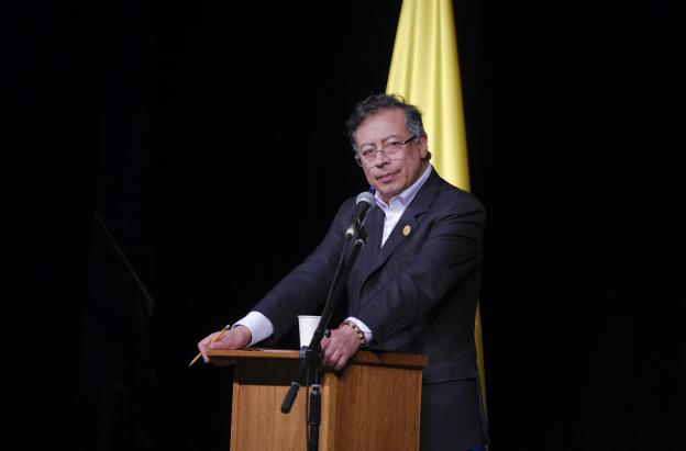 Presidente Petro responde a la Procuraduría tras solicitud de tumbar el nuevo modelo de pasaportes