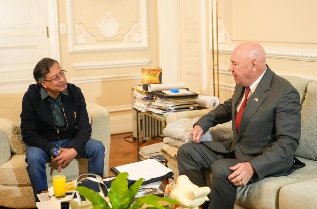 Reunión del presidente Petro con John McNamara