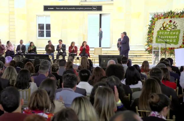 Presidente Petro en acto de perdón por parte del Estado hacia el Colectivo de Abogados “José Alvear Restrepo” (CAJAR)