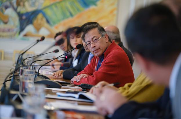 Presidente Petro en consejo de ministros