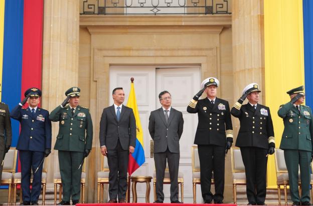 Presidente Petro en ascenso de policías. / Foto: Presidencia.