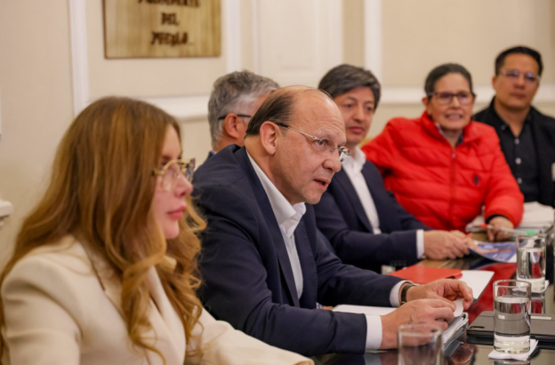 reunión de trabajo, Ministro de Hacienda, Germán Ávila