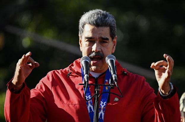 Venezuela ordena despliegue militar ante amenazas de EEUU