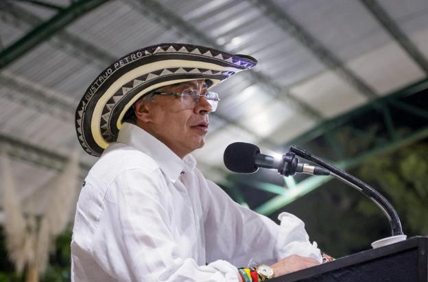 El primer mandatario afirma que el mayor esfuerzo debe centrarse en impedir la producción de fentanilo dentro de EE. UU., más allá de perseguir rutas de contrabando. 