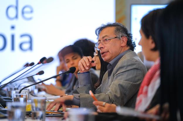 "Nuestros aliados entienden que el futuro está en energías limpias, no en petróleo": presidente traza mapa de alianzas regionales