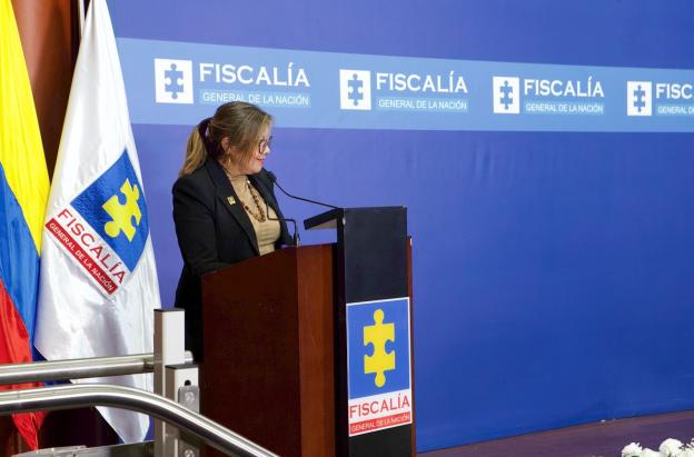 Fiscal Luz Adriana Camargo.
