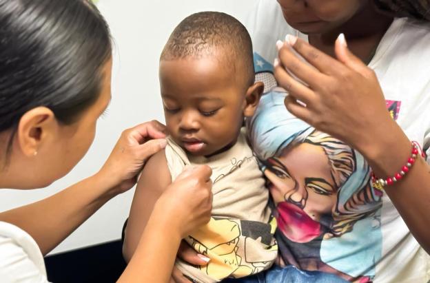 El Ministerio de Salud defendió los avances del Gobierno y afirmó que la salud debe dejar de ser un negocio para convertirse en un derecho real, y centrado en las personas, a través de la reforma a la salud que propone nel Gobierno nacional. 