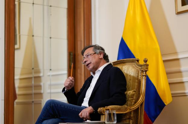 En entrevista con Al Jazeera, el primer mandatario defendió un futuro libre para Gaza y lo vinculó con los ataques militares por parte de Estados Unidos en el mar Caribe. 