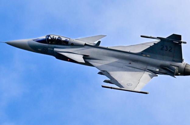 Saab defiende transparencia en venta de 17 aviones Gripen a Colombia y niega participación de intermediarios