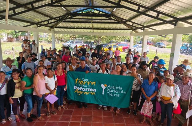 Agencia de Tierras comprará tierras a los bancos.