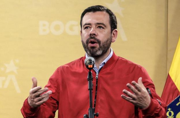 Con la persistencia de robos en TransMilenio, la percepción de inseguridad en Bogotá alcanzó un 62%, su nivel más alto desde 2008, según La reciente encuesta de Bogotá Cómo Vamos. 