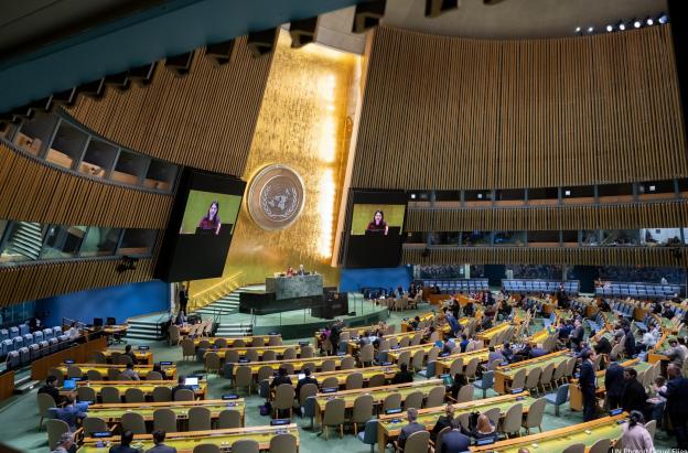 Inmensa mayoría de la ONU aprueba resolución que respalda la autodeterminación de Palestina 
