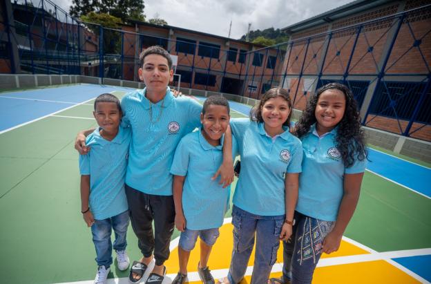 Gobierno entrega colegio en Bahía Solano tras siete años de abandono 