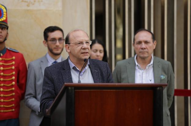 Emergencia Económica: MinHacienda desmiente 5x1.000.