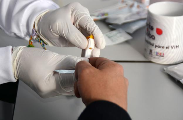 MinSalud afirma que el país no registra aumento de infecciones por VIH y la detección temprana mejora 