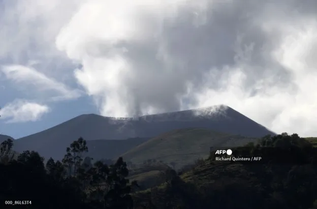 Se mantiene la alerta naranja en el Volcán Puracé.