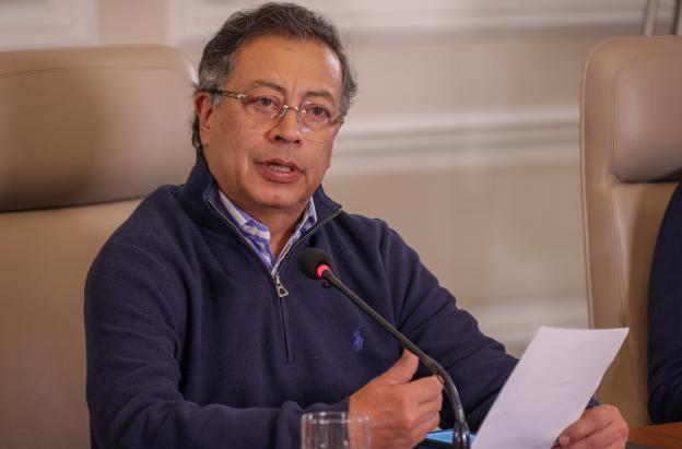 Presidente responde críticas del sector constructor: "salario vital no eleva sustancialmente el precio de la vivienda"