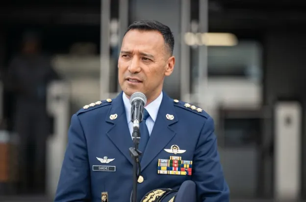 Ministro de Defensa respalda investigación por posible espionaje a ministro de Justicia