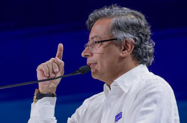 Petro sobre Emergencia Económica: quieren hacer pagar a los pobres.