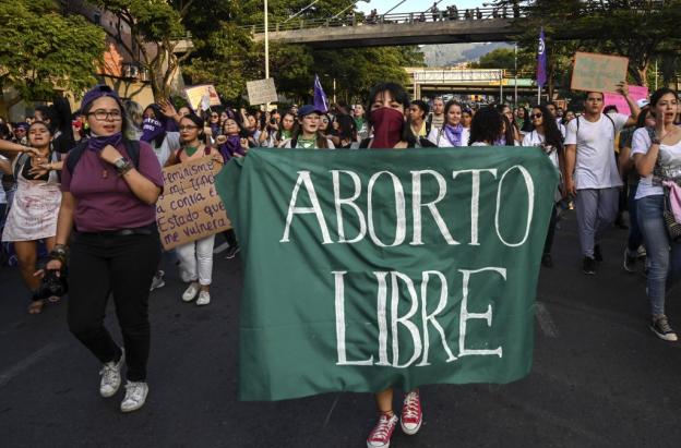 Más de 213.000 abortos seguros: el balance a cuatro años de la despenalización en Colombia