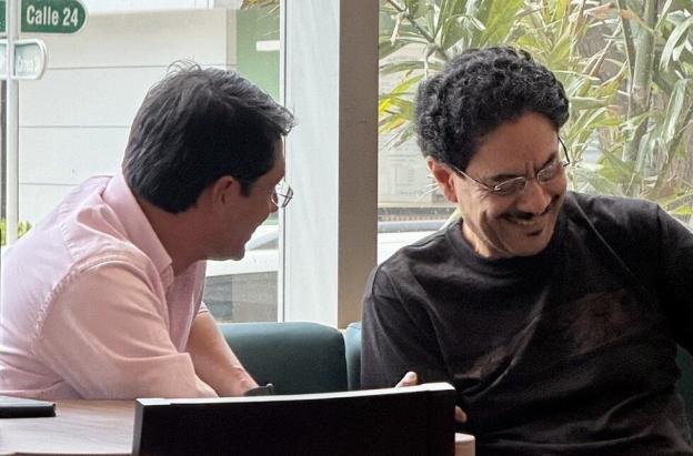 Camilo Romero se baja de la consulta del Frente por la Vida.