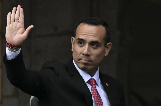 Congreso del Perú removió al presidente José Jerí.