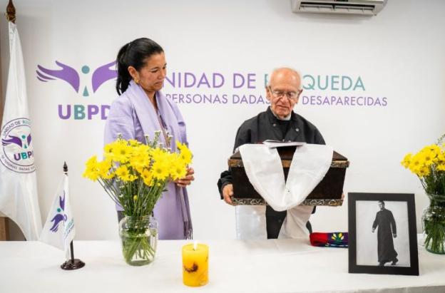 Con dignidad, Unidad de Búsqueda de Desaparecidos ubicó, identificó y entregó los restos de Camilo Torres