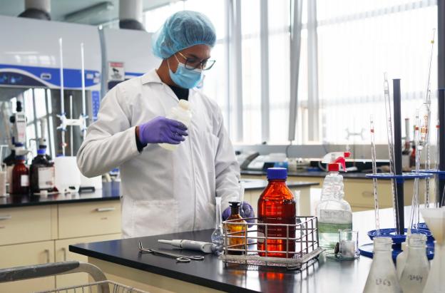 Gobierno nacional asegura $423 mil millones de pesos para nueva planta de medicamentos en Colombia