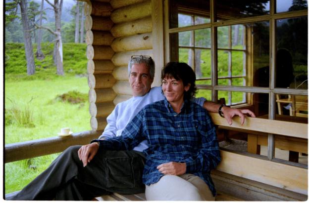 Ghislaine Maxwell y Jeffrey Epstein. / Foto: AFP.