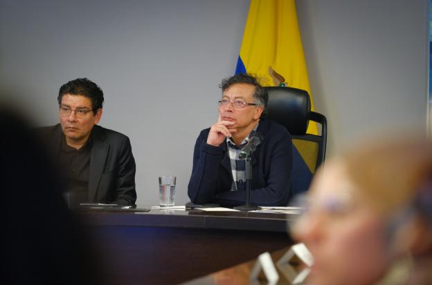 Pdte. Petro pide levantar suspensión de emergencia económica.