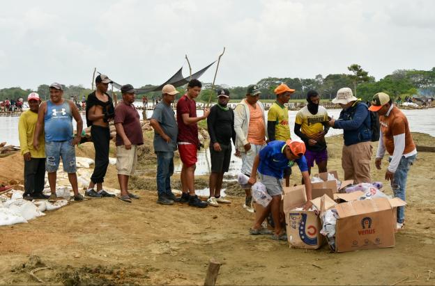  Petro convoca a campesinos de Córdoba y Sucre a romper diques.