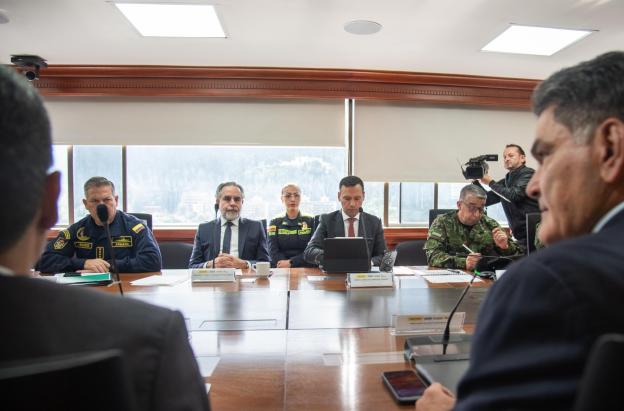 Plan Democracia: 246 mil uniformados vigilarán las elecciones.