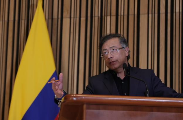 Presidente Gustavo Petro reporta caída de homicidios en enero.