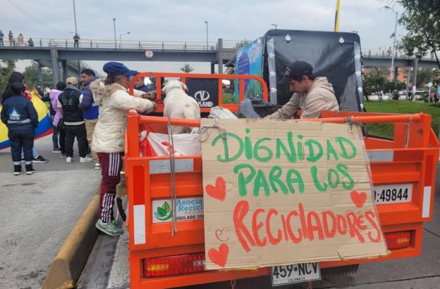Recicladores en Bogotá. / Foto: Radio Nacional.